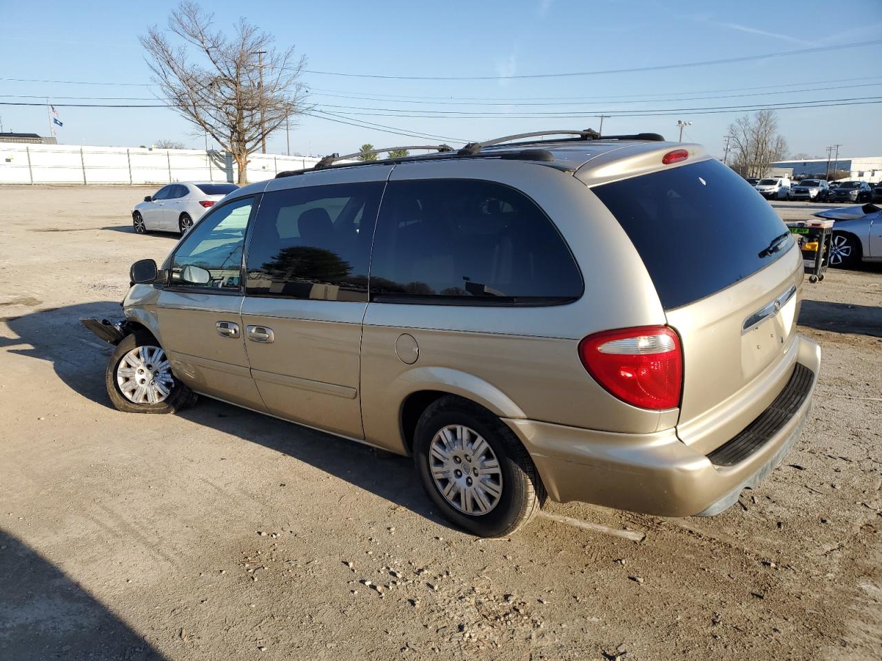 Photo 1 VIN: 2C4GP44R55R232424 - CHRYSLER TOWN & COUNTRY 