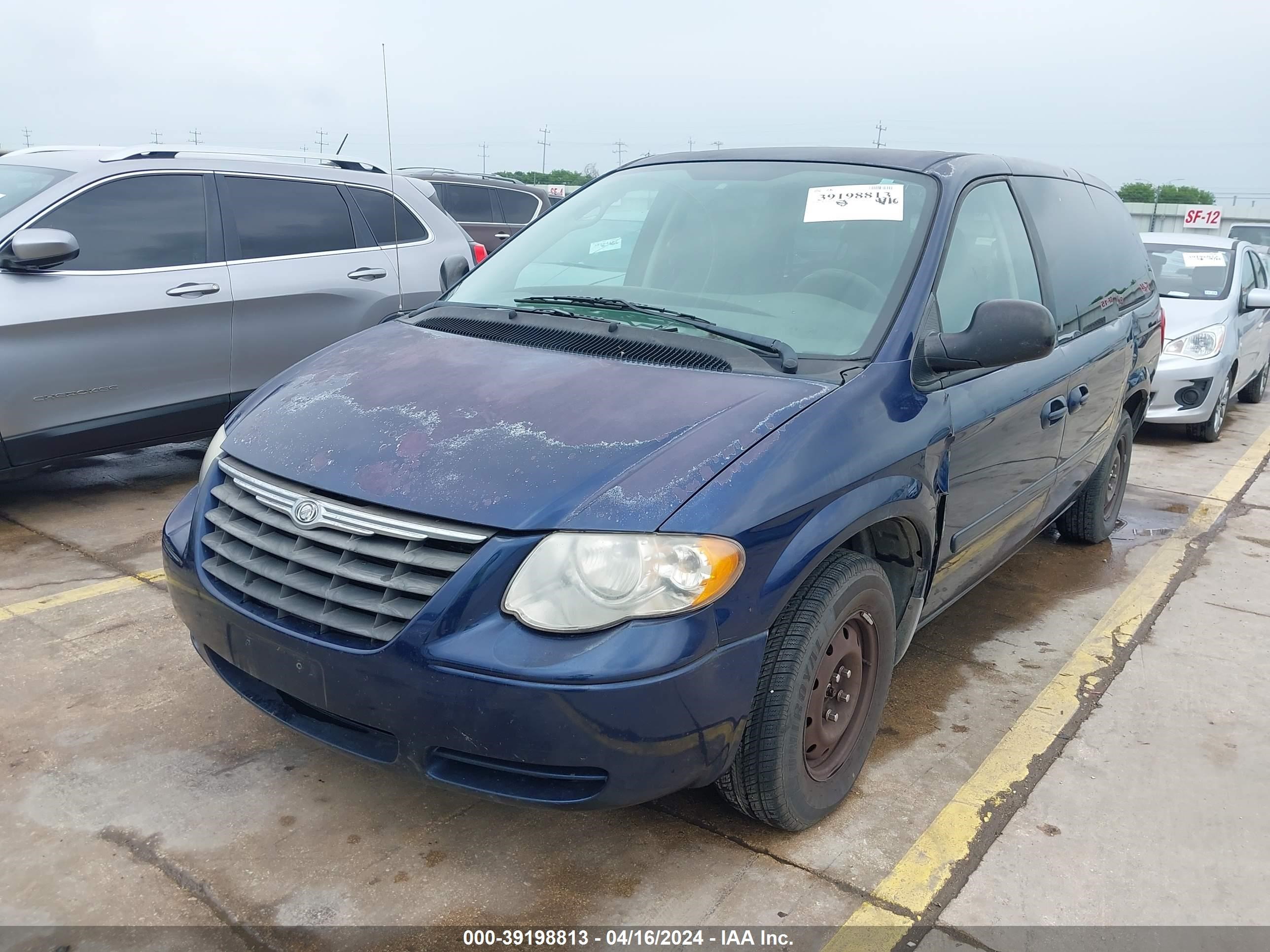 Photo 1 VIN: 2C4GP44R65R433491 - CHRYSLER TOWN & COUNTRY 