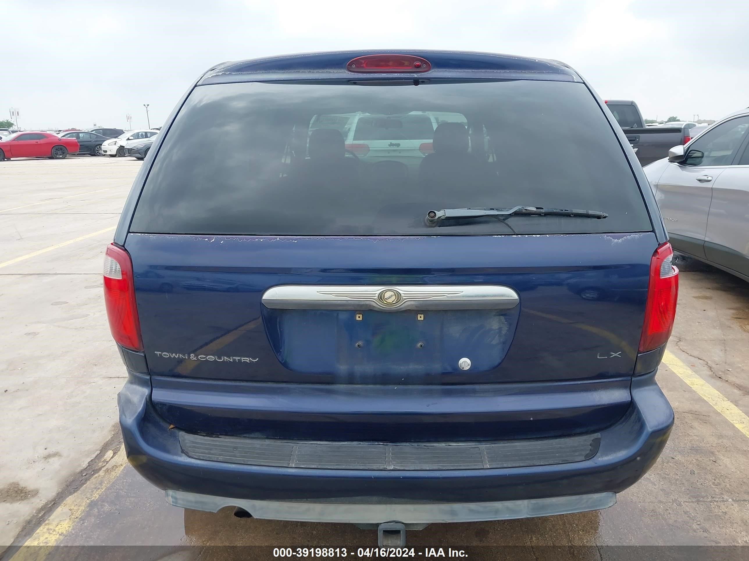 Photo 15 VIN: 2C4GP44R65R433491 - CHRYSLER TOWN & COUNTRY 