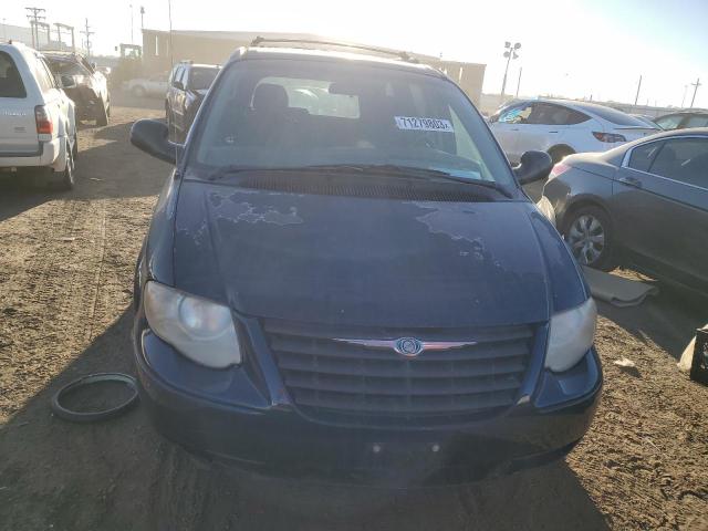 Photo 4 VIN: 2C4GP44R75R126332 - CHRYSLER TOWN & COU 