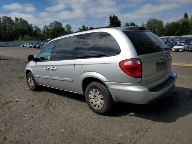 Photo 1 VIN: 2C4GP44R85R132009 - CHRYSLER TOWN & COU 