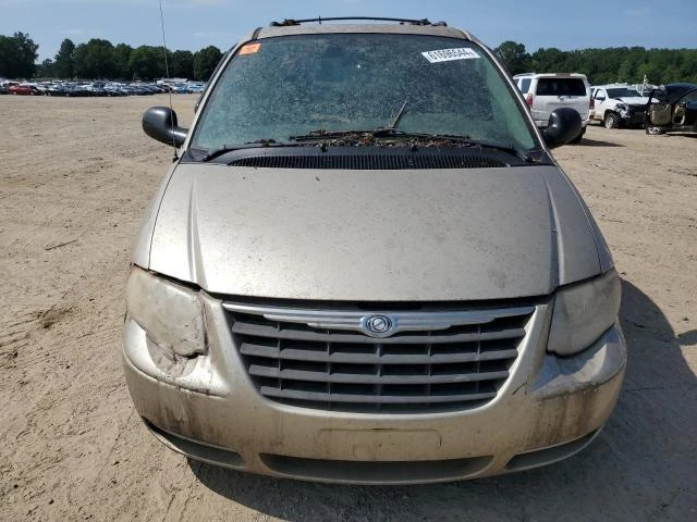 Photo 4 VIN: 2C4GP44R95R298989 - CHRYSLER TOWN & COU 