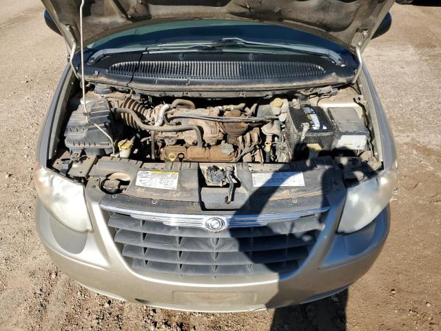 Photo 11 VIN: 2C4GP44R95R518681 - CHRYSLER TOWN & COU 