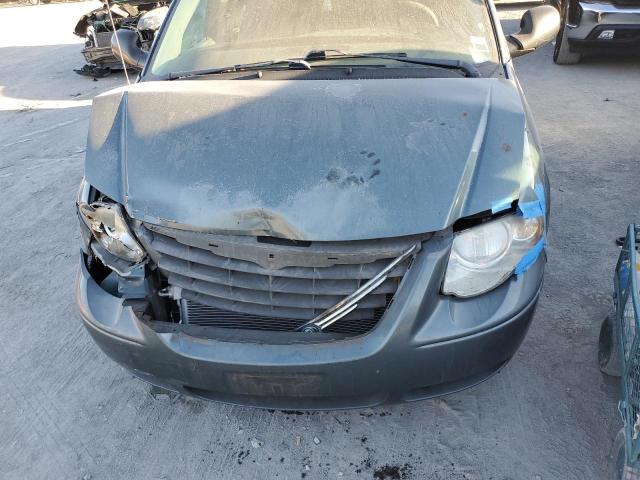 Photo 11 VIN: 2C4GP44RX5R215800 - CHRYSLER MINIVAN 