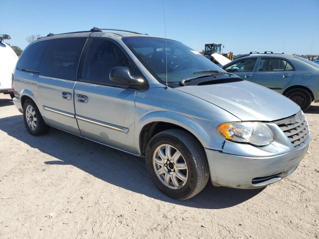 Photo 3 VIN: 2C4GP54L05R218464 - CHRYSLER TOWN & COU 