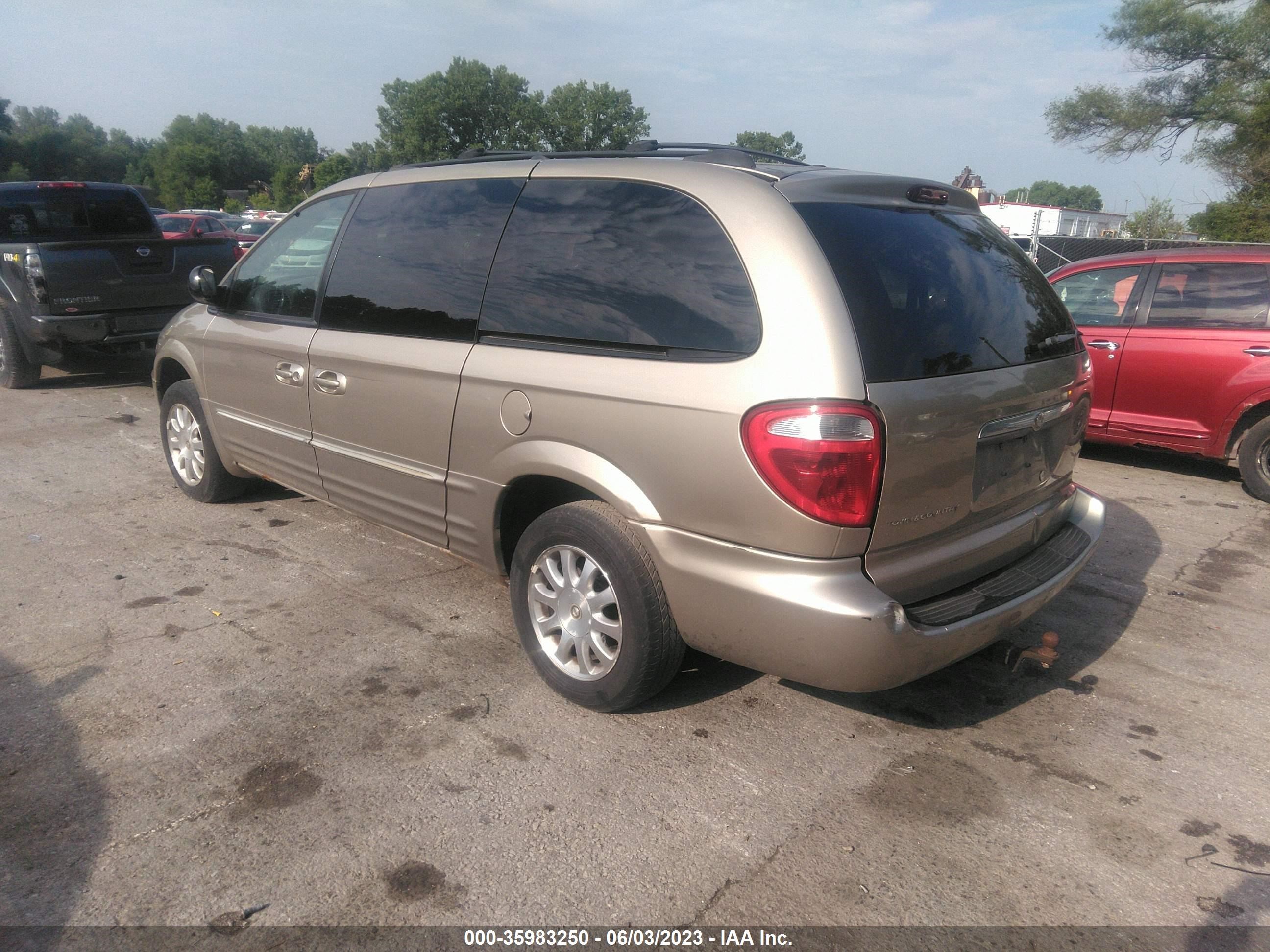 Photo 2 VIN: 2C4GP54L23R152481 - CHRYSLER TOWN & COUNTRY 