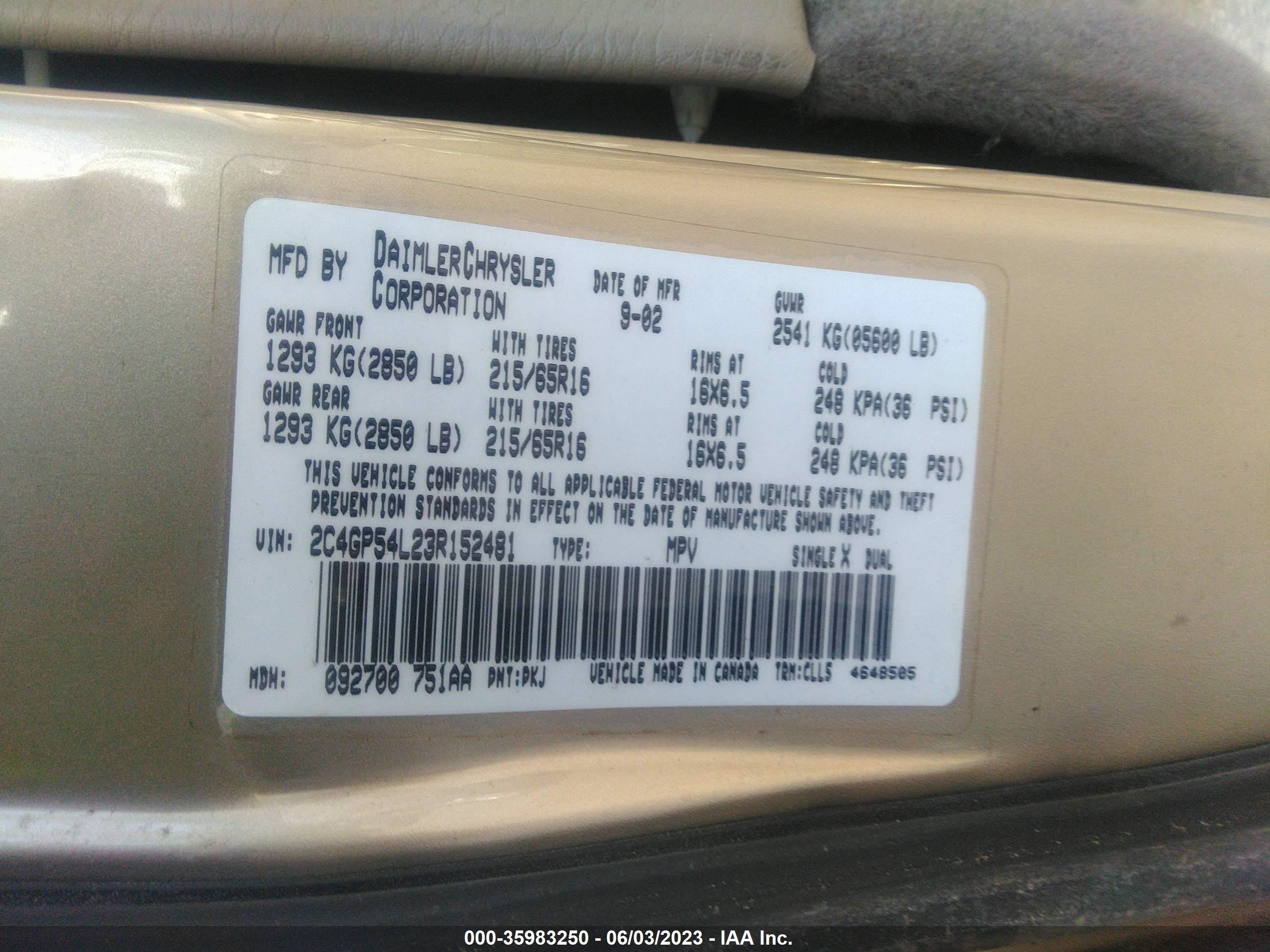 Photo 8 VIN: 2C4GP54L23R152481 - CHRYSLER TOWN & COUNTRY 