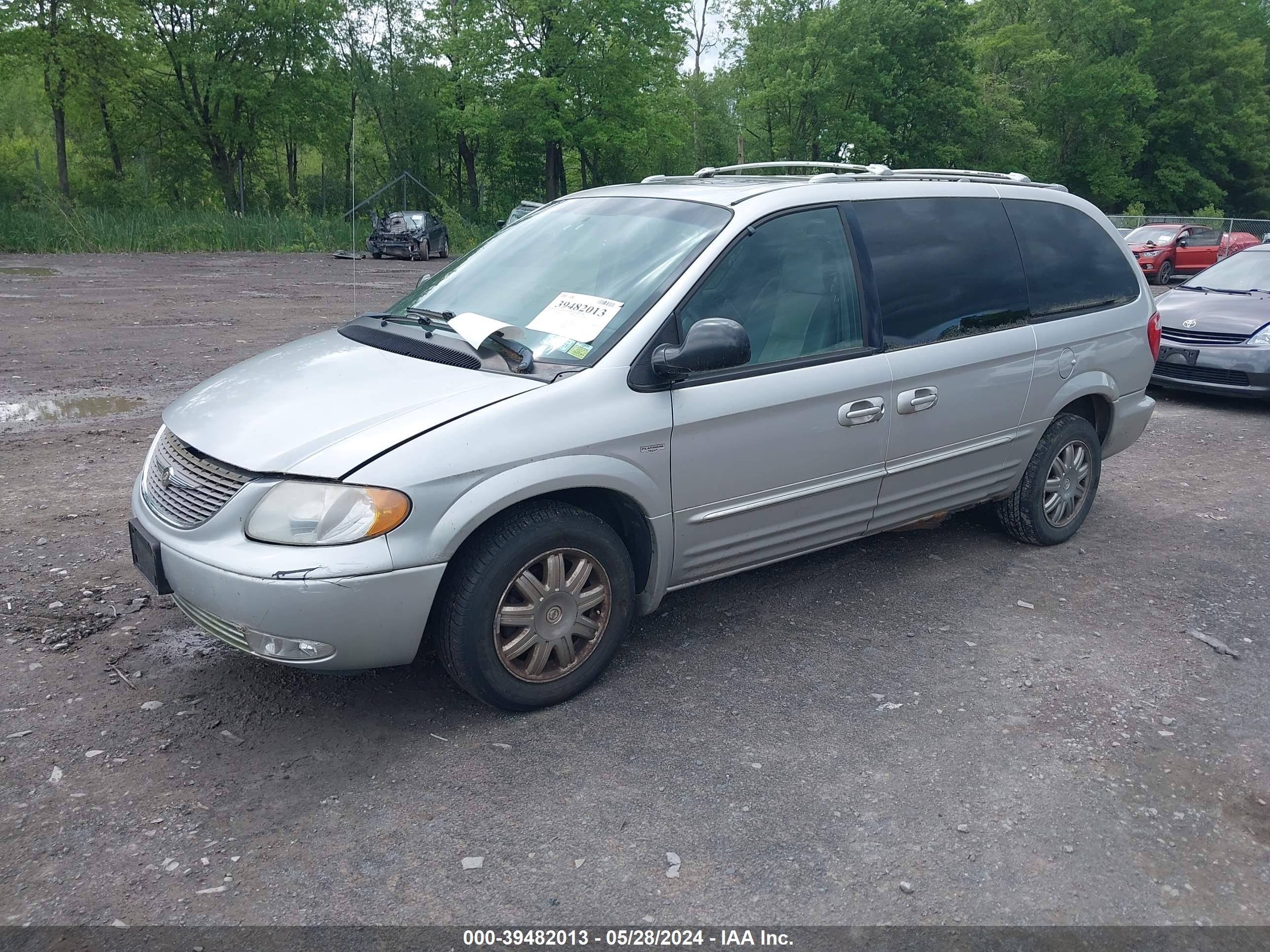 Photo 1 VIN: 2C4GP54L24R566782 - CHRYSLER TOWN & COUNTRY 