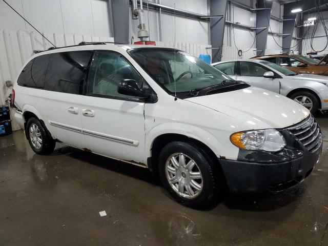 Photo 3 VIN: 2C4GP54L25R166545 - CHRYSLER MINIVAN 