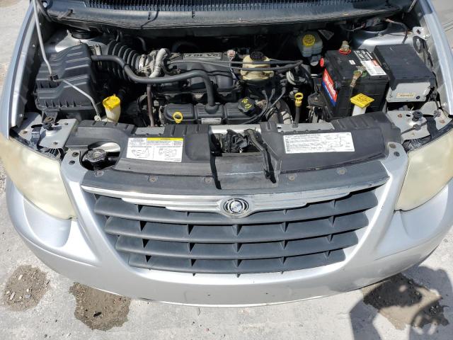 Photo 11 VIN: 2C4GP54L25R328559 - CHRYSLER TOWN & COU 