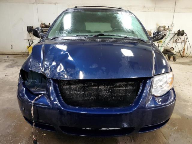 Photo 4 VIN: 2C4GP54L35R123963 - CHRYSLER MINIVAN 