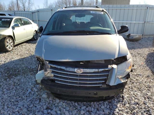 Photo 4 VIN: 2C4GP54L35R269358 - CHRYSLER MINIVAN 