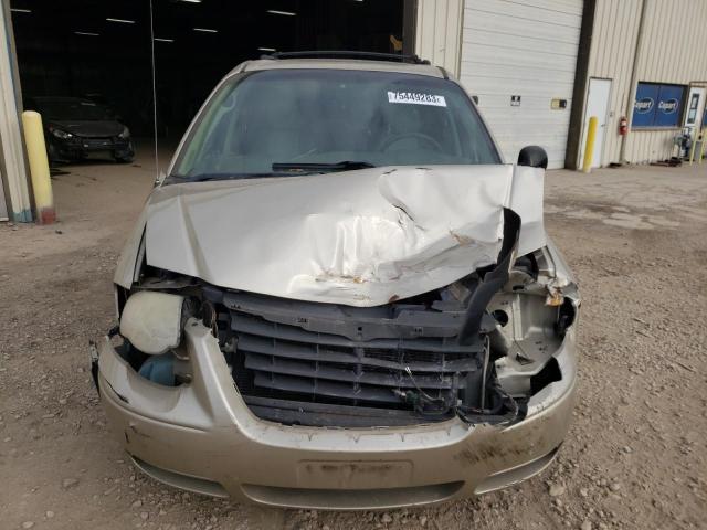 Photo 4 VIN: 2C4GP54L35R373512 - CHRYSLER MINIVAN 