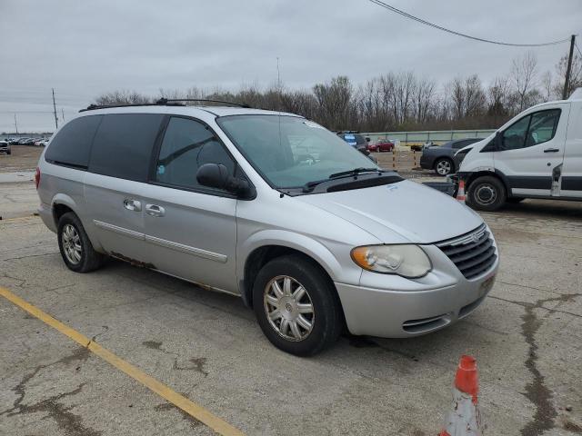 Photo 3 VIN: 2C4GP54L45R171200 - CHRYSLER MINIVAN 