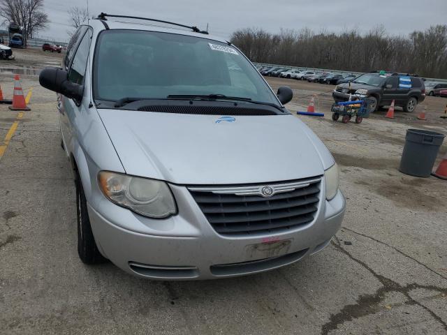 Photo 4 VIN: 2C4GP54L45R171200 - CHRYSLER MINIVAN 