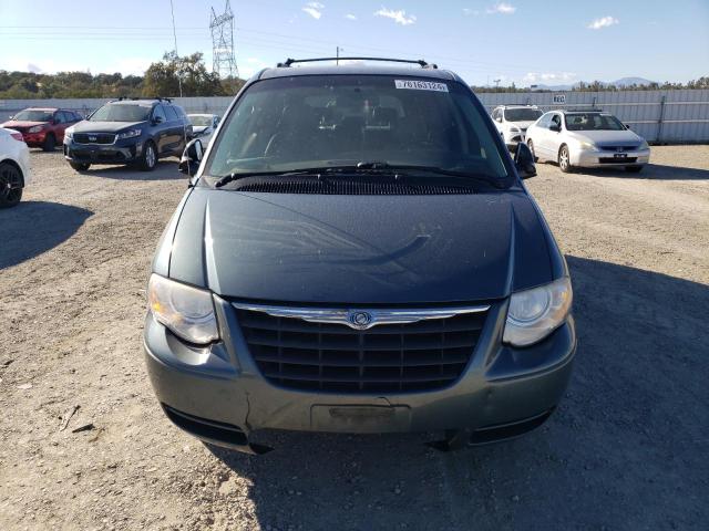 Photo 4 VIN: 2C4GP54L45R481802 - CHRYSLER TOWN & COU 