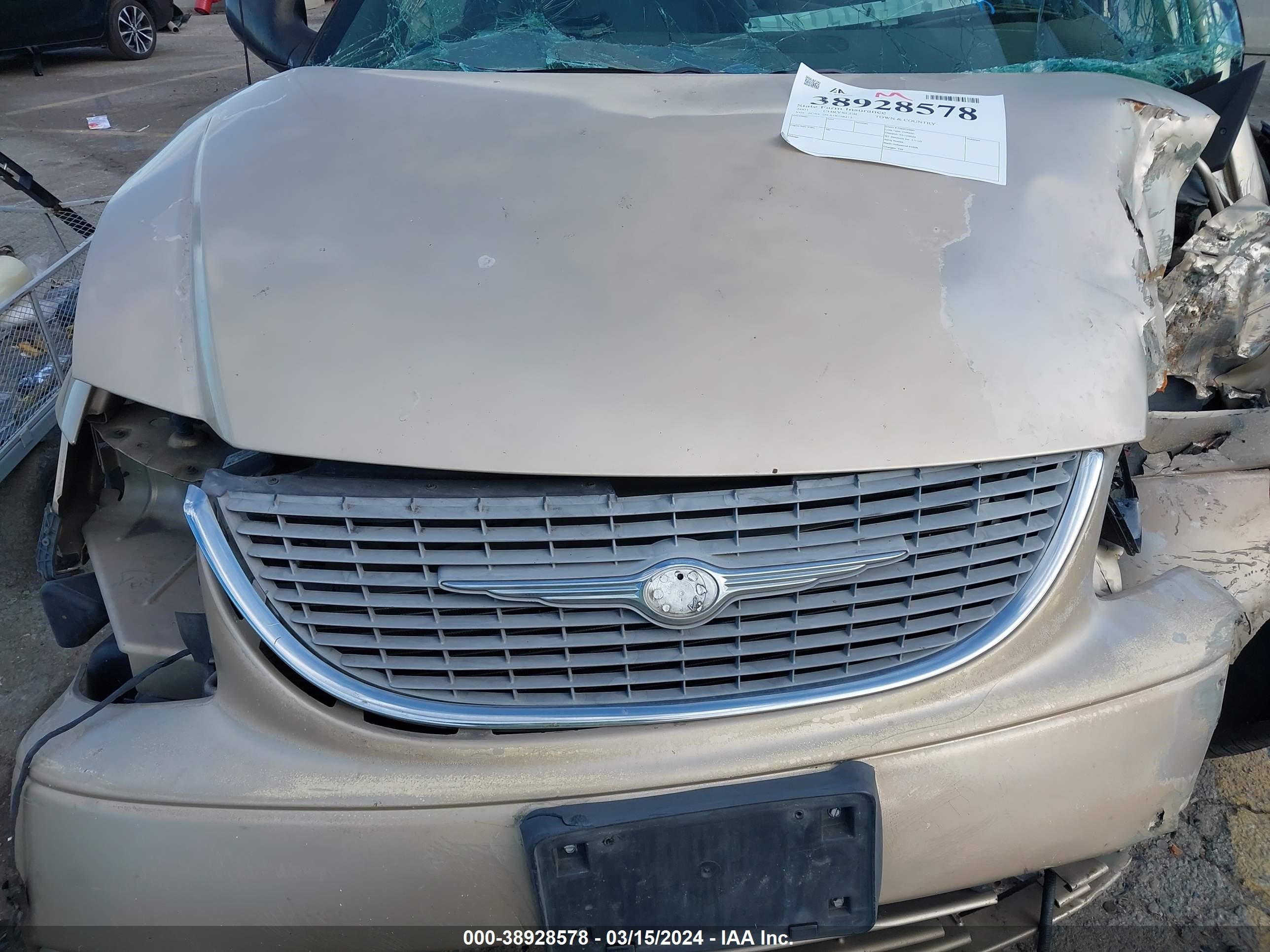 Photo 9 VIN: 2C4GP54L61R168213 - CHRYSLER TOWN & COUNTRY 