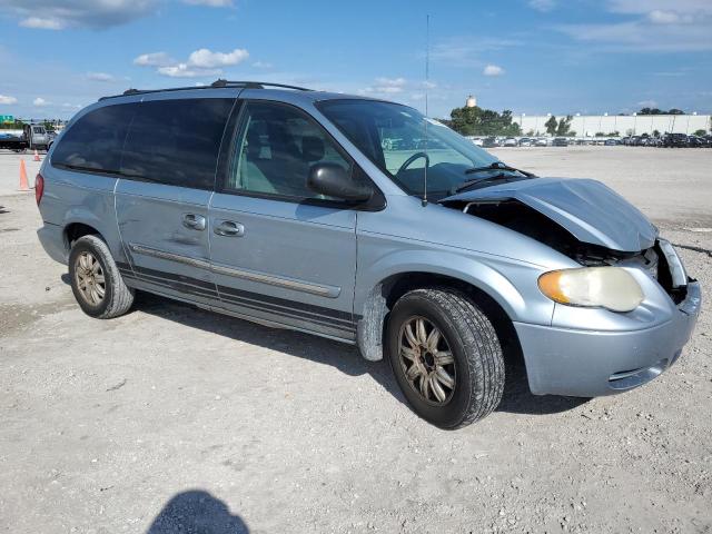 Photo 3 VIN: 2C4GP54L75R212631 - CHRYSLER TOWN & COU 