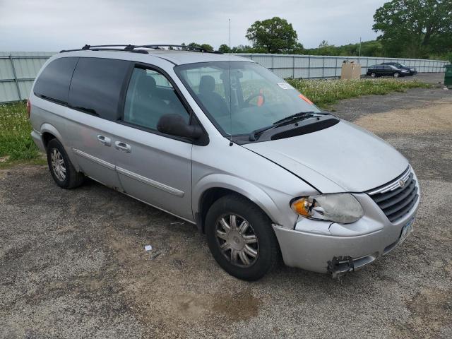 Photo 3 VIN: 2C4GP54L75R267550 - CHRYSLER MINIVAN 