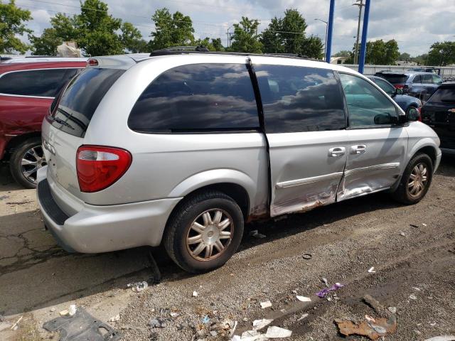 Photo 2 VIN: 2C4GP54L85R587296 - CHRYSLER TOWN & COU 