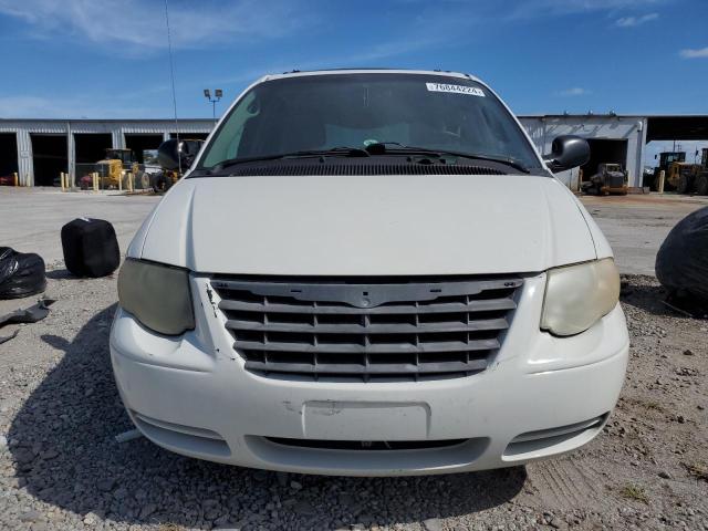 Photo 4 VIN: 2C4GP54L95R219077 - CHRYSLER TOWN & COU 