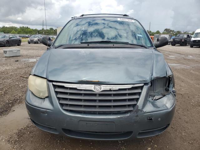 Photo 4 VIN: 2C4GP54LX5R402312 - CHRYSLER TOWN & CNT 