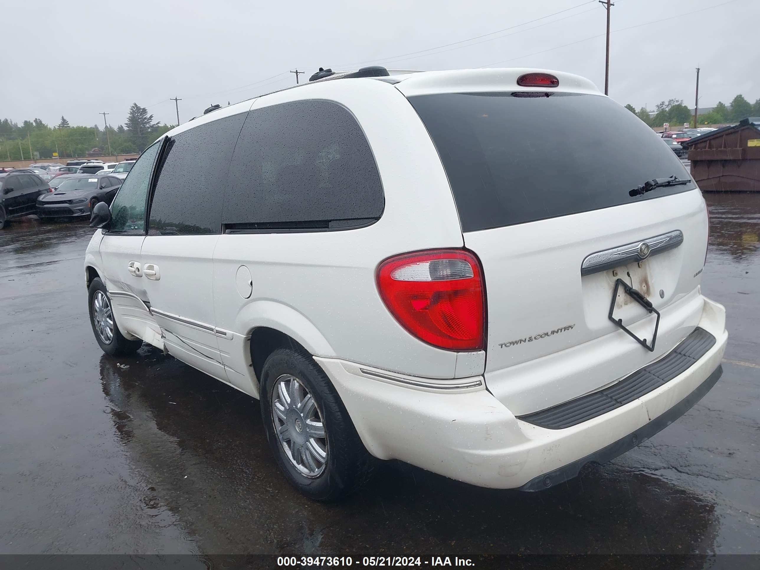 Photo 2 VIN: 2C4GP64L65R259087 - CHRYSLER TOWN & COUNTRY 