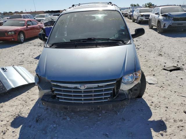 Photo 4 VIN: 2C4GP64L85R123771 - CHRYSLER MINIVAN 