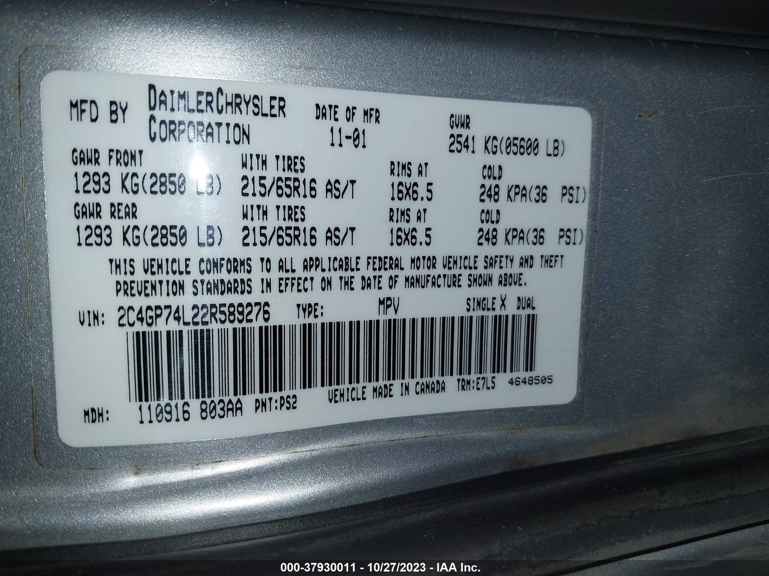 Photo 8 VIN: 2C4GP74L22R589276 - CHRYSLER TOWN & COUNTRY 