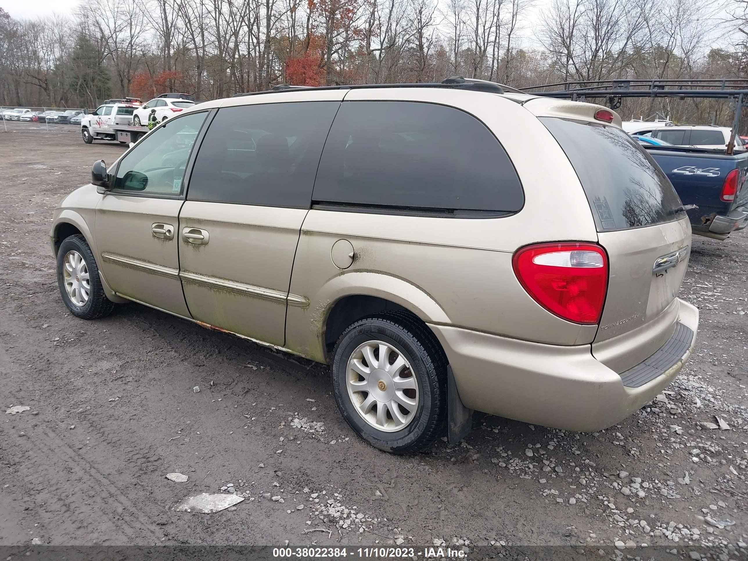 Photo 2 VIN: 2C4GP74LX2R691294 - CHRYSLER TOWN & COUNTRY 