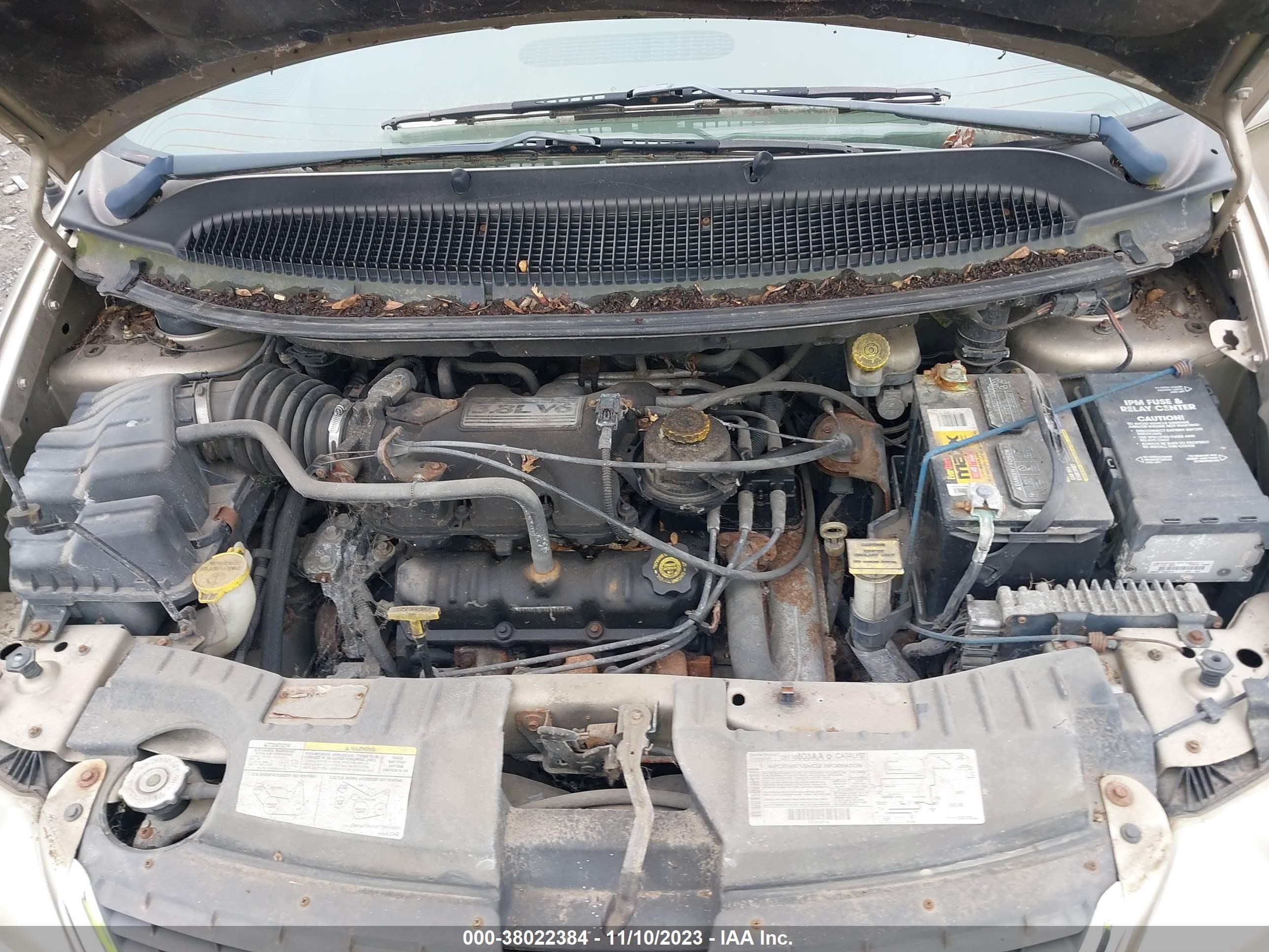 Photo 9 VIN: 2C4GP74LX2R691294 - CHRYSLER TOWN & COUNTRY 