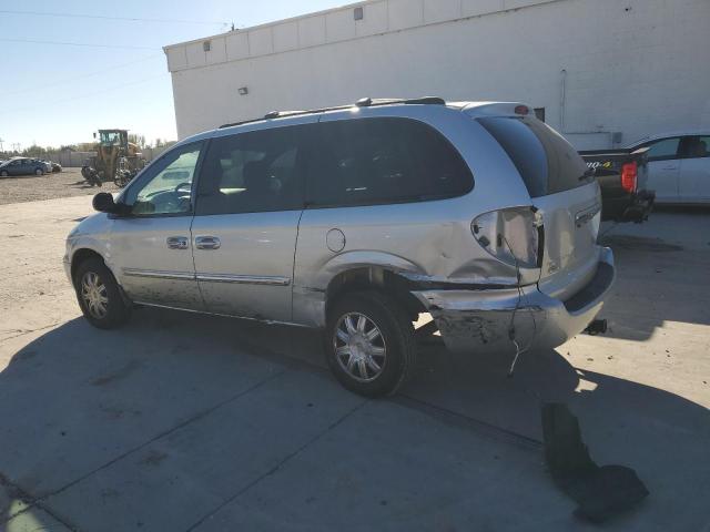 Photo 1 VIN: 2C4GP74LX4R620129 - CHRYSLER TOWN & COU 