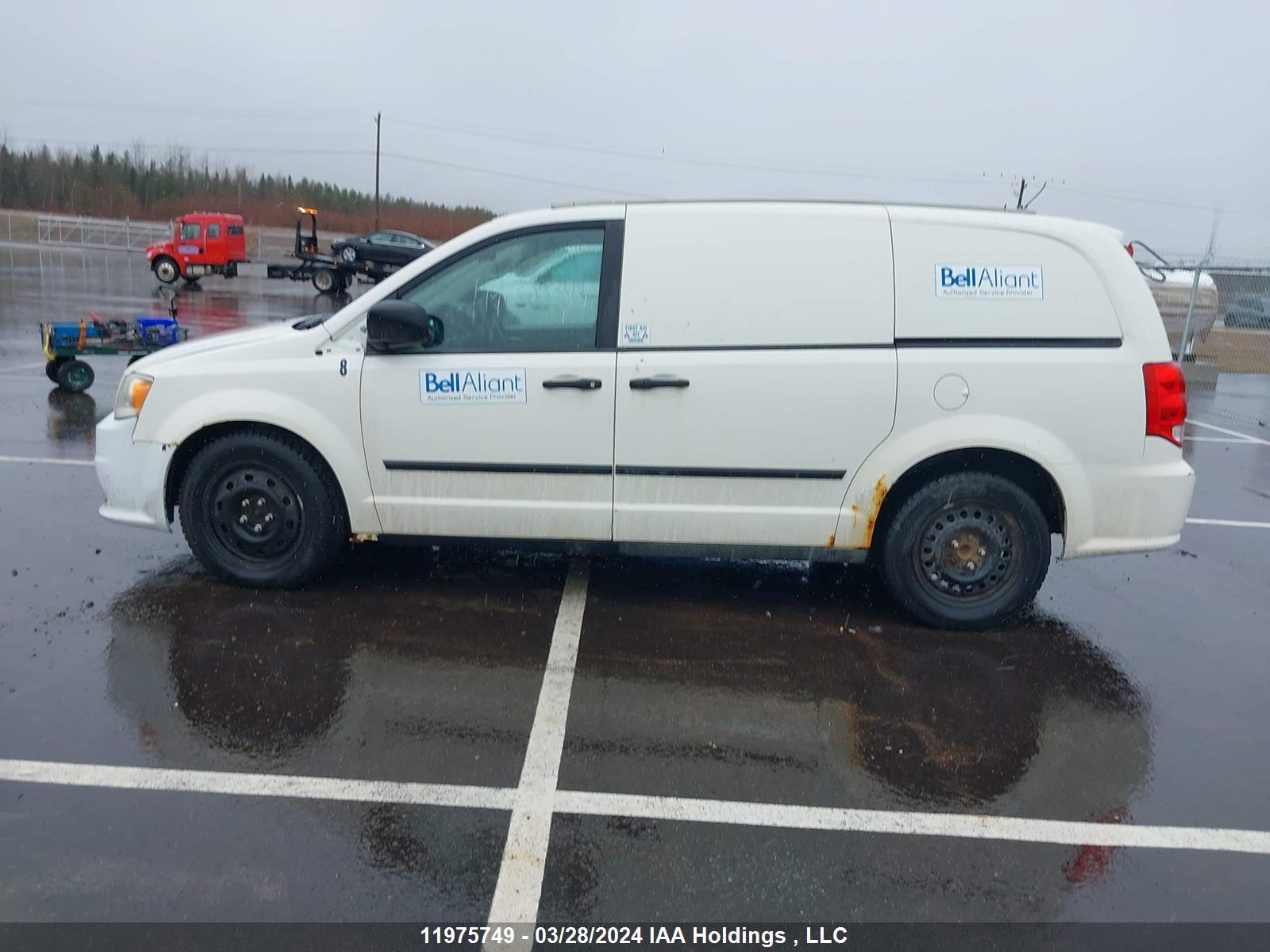 Photo 13 VIN: 2C4JDGAG2CR231828 - DODGE RAM VAN 