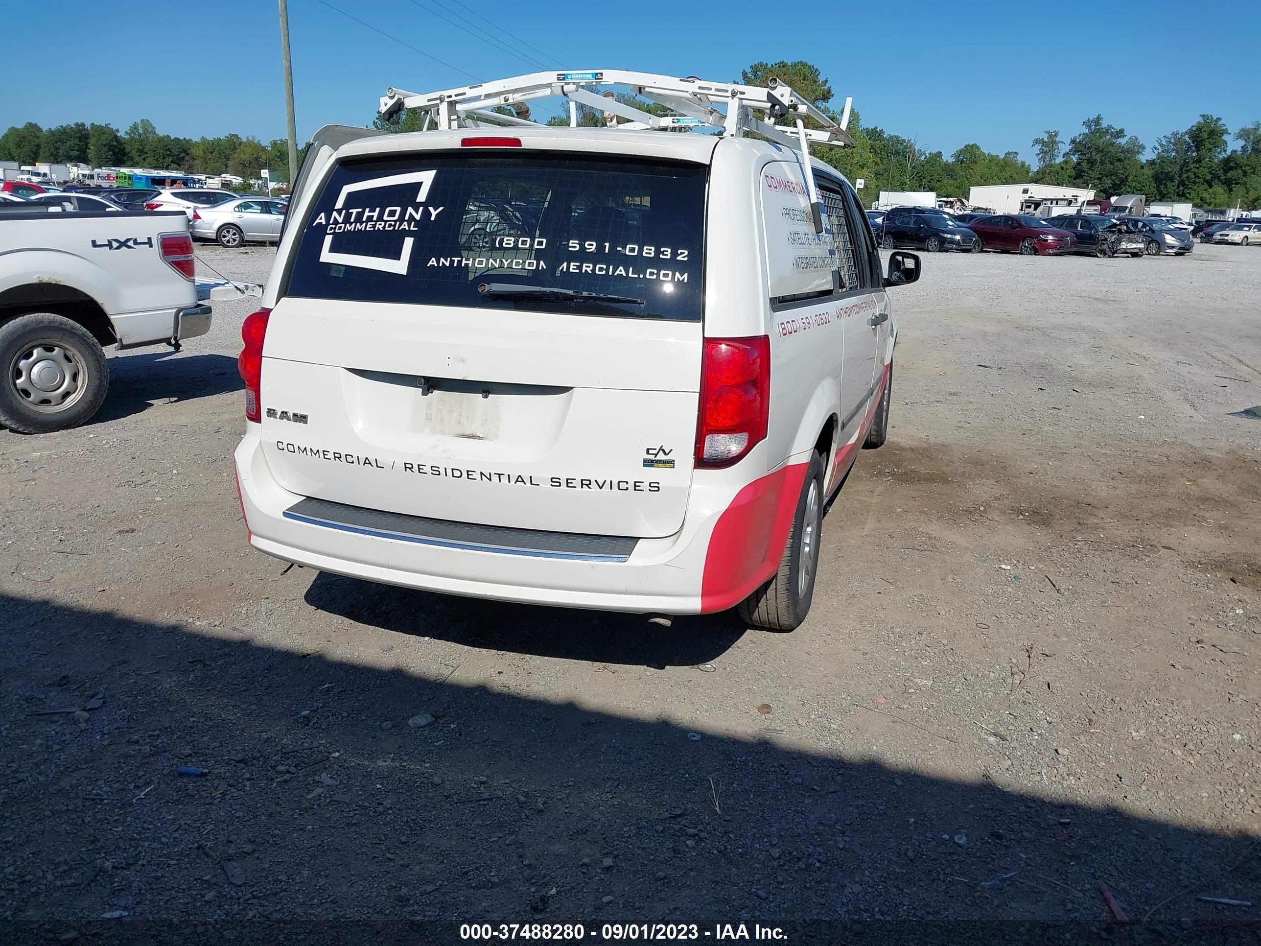 Photo 3 VIN: 2C4JDGAG3CR268015 - RAM CARGO VAN TRADESMAN 