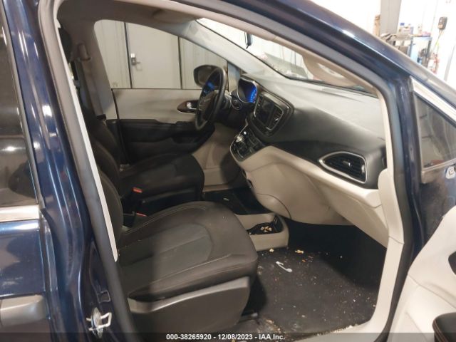 Photo 4 VIN: 2C4RC1AG1LR225019 - CHRYSLER VOYAGER 