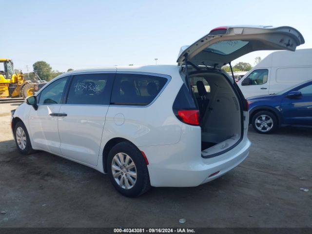 Photo 2 VIN: 2C4RC1AG2LR282149 - CHRYSLER VOYAGER 