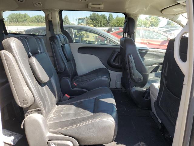 Photo 9 VIN: 2C4RC1AG4FR727611 - CHRYSLER TOWN & COU 