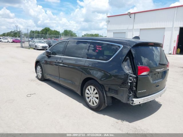 Photo 2 VIN: 2C4RC1AG4JR323152 - CHRYSLER PACIFICA 