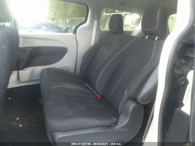 Photo 7 VIN: 2C4RC1AG4LR108650 - CHRYSLER VOYAGER 