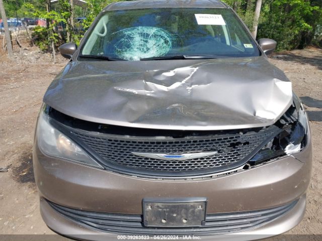 Photo 5 VIN: 2C4RC1AG6JR130758 - CHRYSLER PACIFICA 