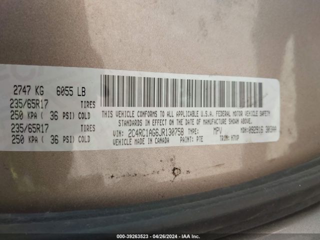 Photo 8 VIN: 2C4RC1AG6JR130758 - CHRYSLER PACIFICA 