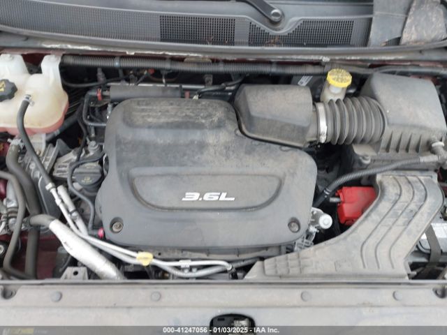 Photo 9 VIN: 2C4RC1AG7JR113094 - CHRYSLER PACIFICA 