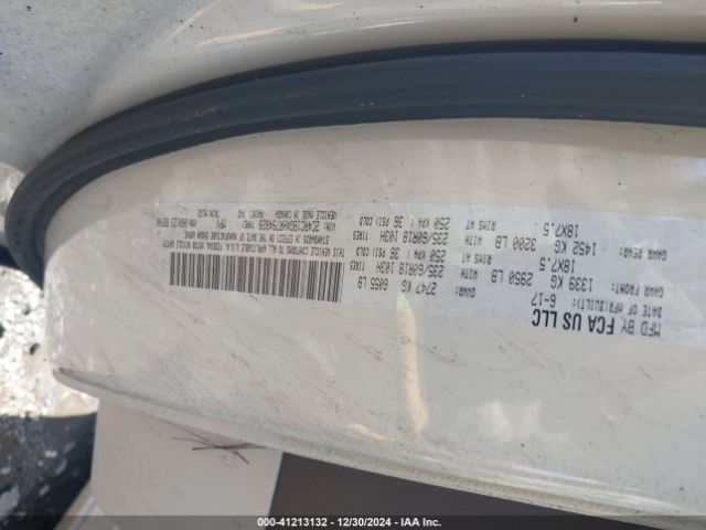 Photo 8 VIN: 2C4RC1AG8JR317466 - CHRYSLER PACIFICA 