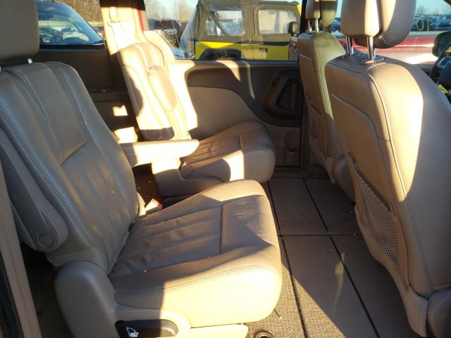 Photo 5 VIN: 2C4RC1BG0CR188690 - CHRYSLER TOWN & COU 