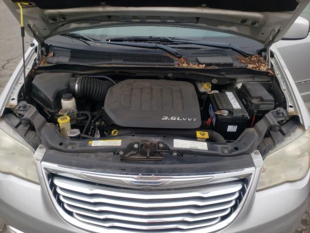 Photo 6 VIN: 2C4RC1BG0CR306477 - CHRYSLER TOWN &AMP COU 