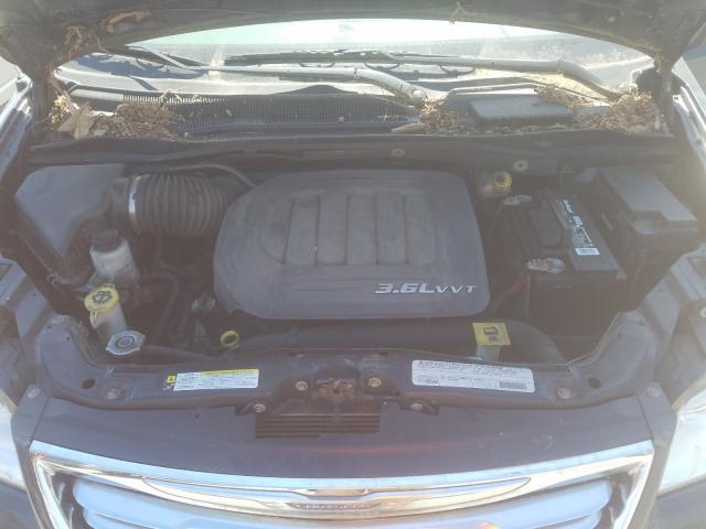 Photo 6 VIN: 2C4RC1BG0CR330701 - CHRYSLER TOWN &AMP COU 