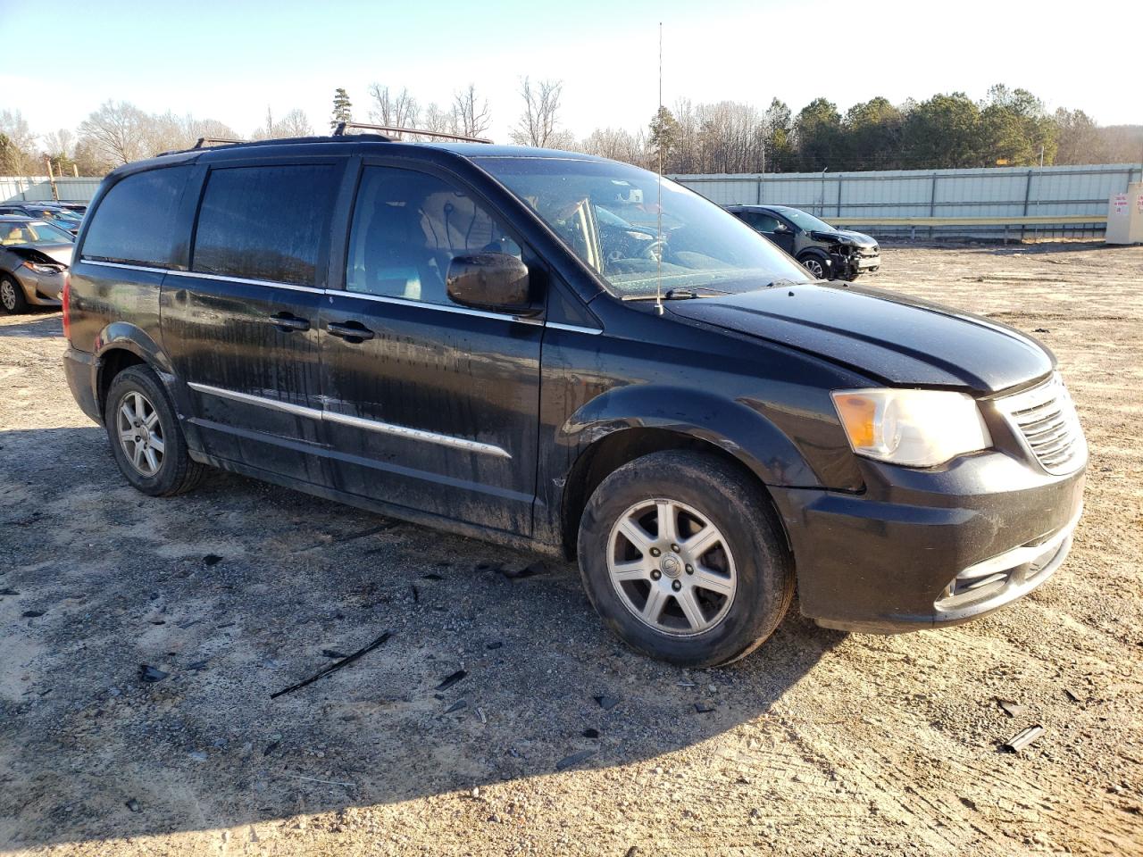 Photo 3 VIN: 2C4RC1BG0CR337745 - CHRYSLER TOWN & COUNTRY 