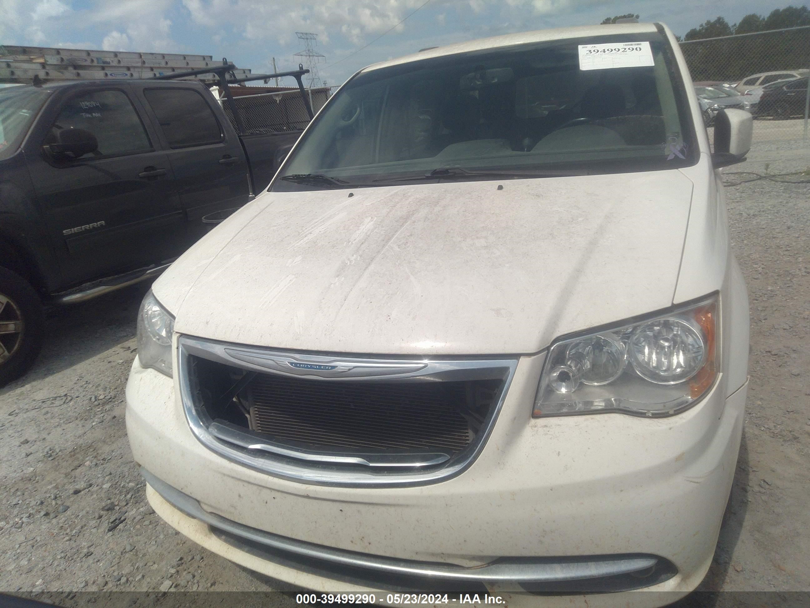 Photo 12 VIN: 2C4RC1BG0CR359616 - CHRYSLER TOWN & COUNTRY 