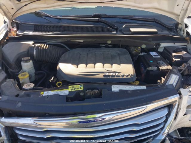 Photo 9 VIN: 2C4RC1BG0CR368204 - CHRYSLER TOWN & COUNTRY 