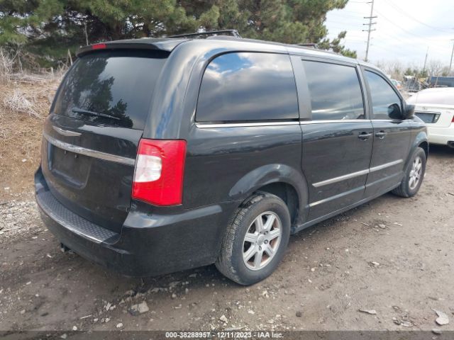 Photo 3 VIN: 2C4RC1BG0DR554973 - CHRYSLER TOWN COUNTRY 